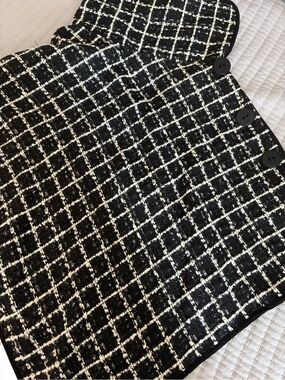 Scarpa Black and White Tweed Mini Skirt with Side Buttons